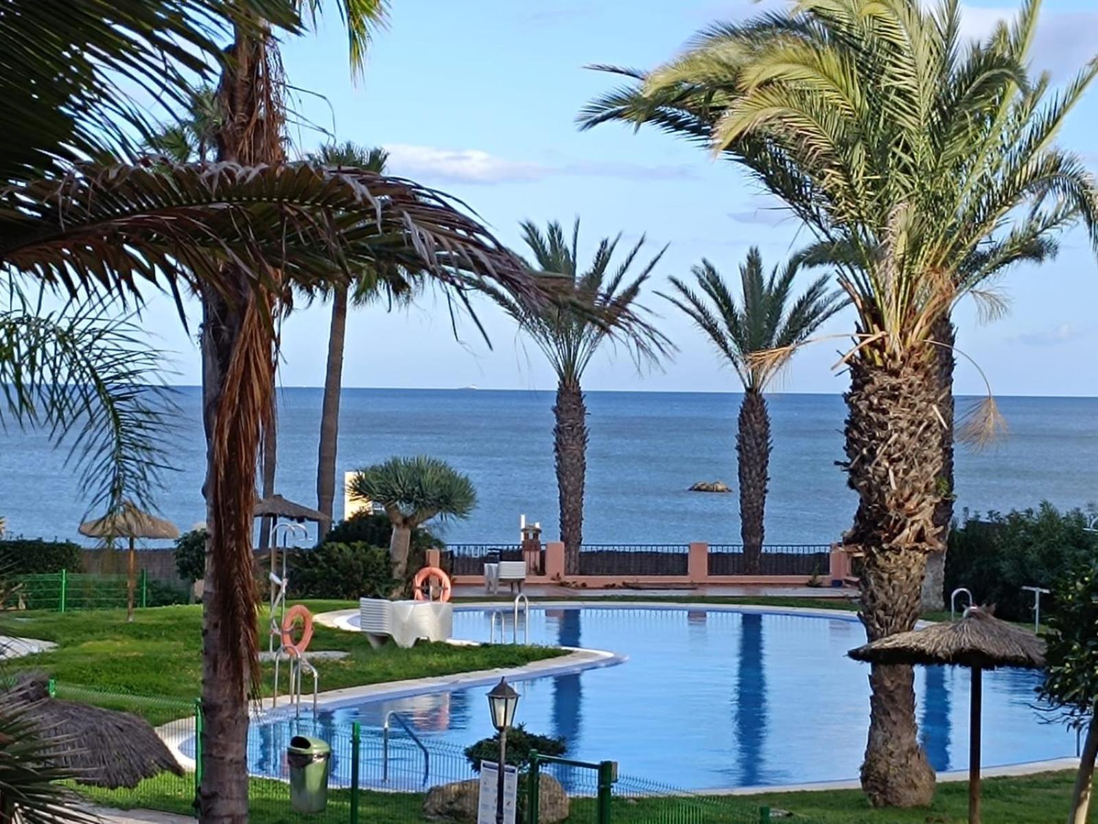 Cn-340 Suites Estepona Esterno foto