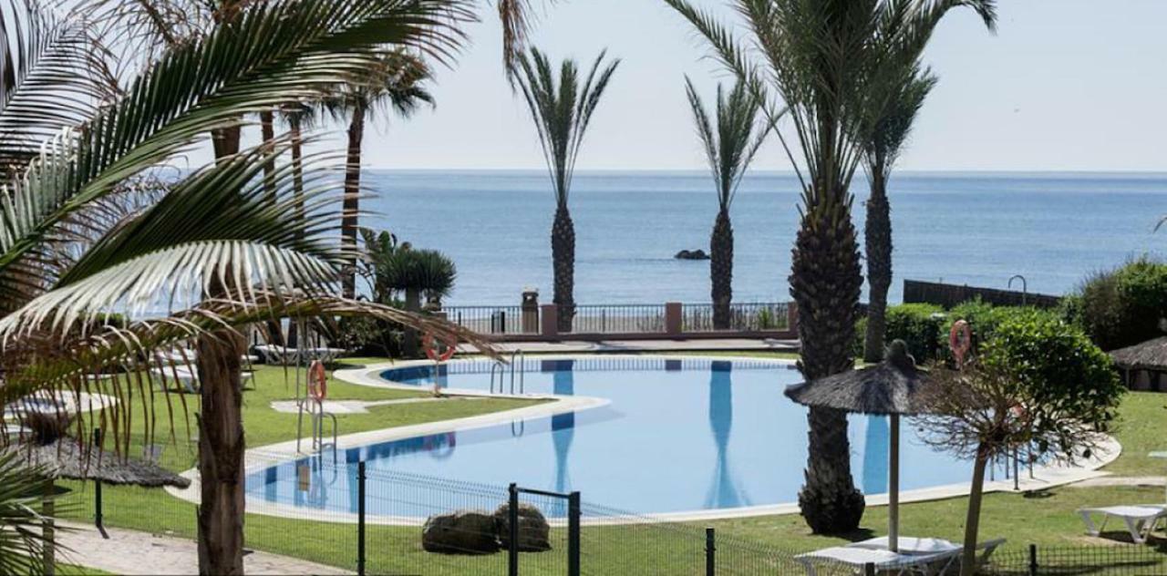 Cn-340 Suites Estepona Esterno foto